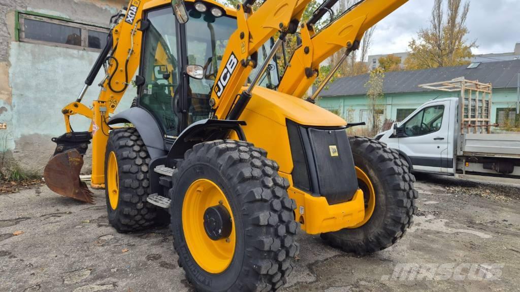 JCB 4 CX Ekskavatori-iekrāvēji