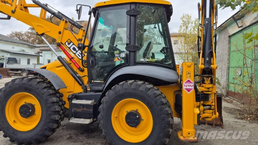 JCB 4 CX Ekskavatori-iekrāvēji