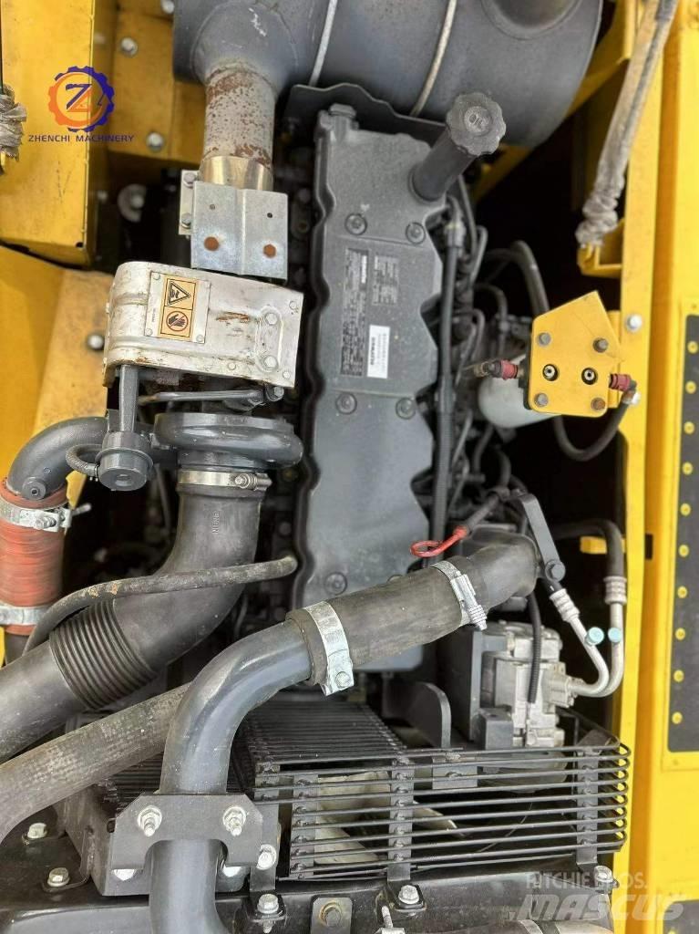 Komatsu PC 240-8 Kāpurķēžu ekskavatori