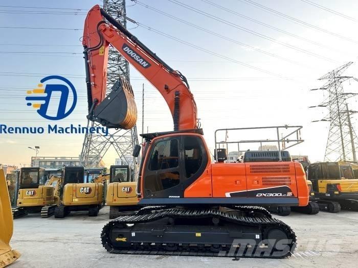 Doosan DX 300LC-9C Kāpurķēžu ekskavatori