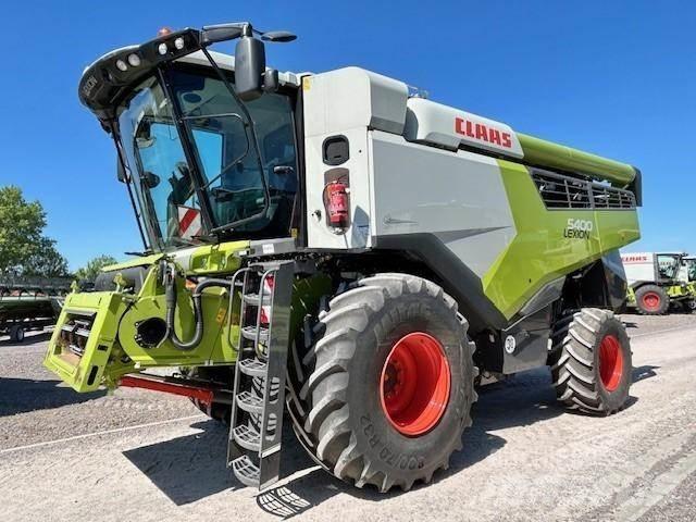 CLAAS LEXION 5400 Ražas novākšanas kombaini