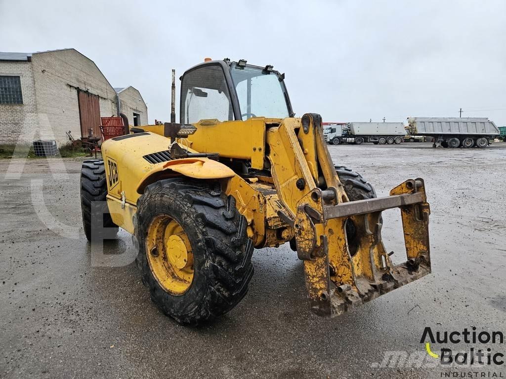 JCB 530 Teleskopiskie manipulatori