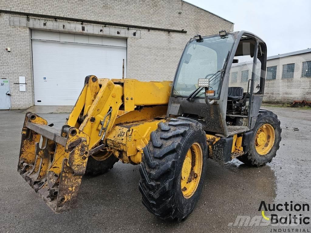 JCB 530 Teleskopiskie manipulatori