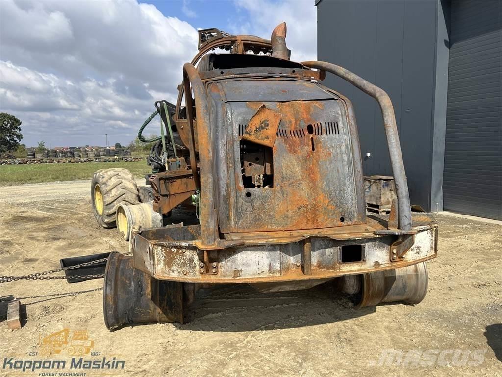 John Deere 1270E Harvesteri
