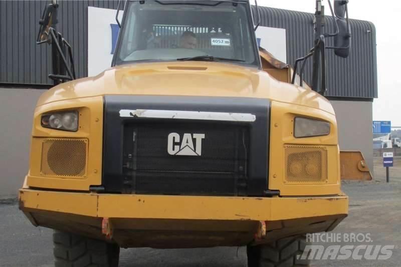 CAT 730C2 Artikulētie pašizgāzēji