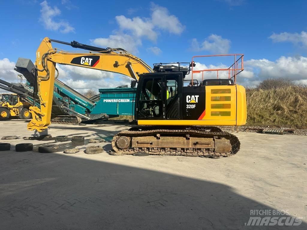 CAT 320FL Kāpurķēžu ekskavatori