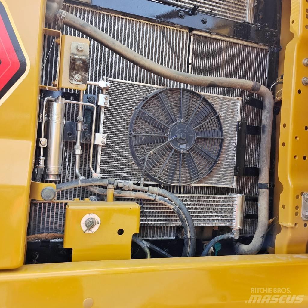 CAT 320 GC Kāpurķēžu ekskavatori