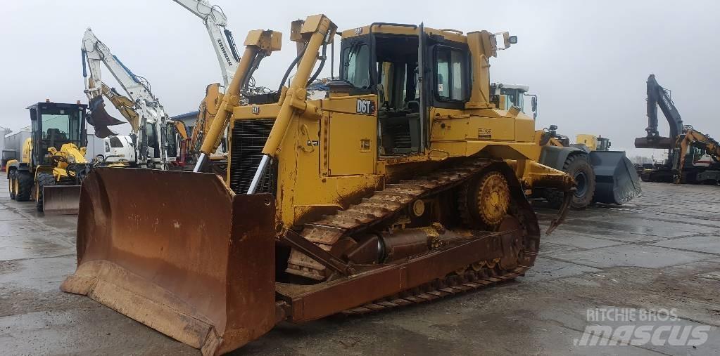 CAT D 6 T XL Kāpurķēžu buldozeri