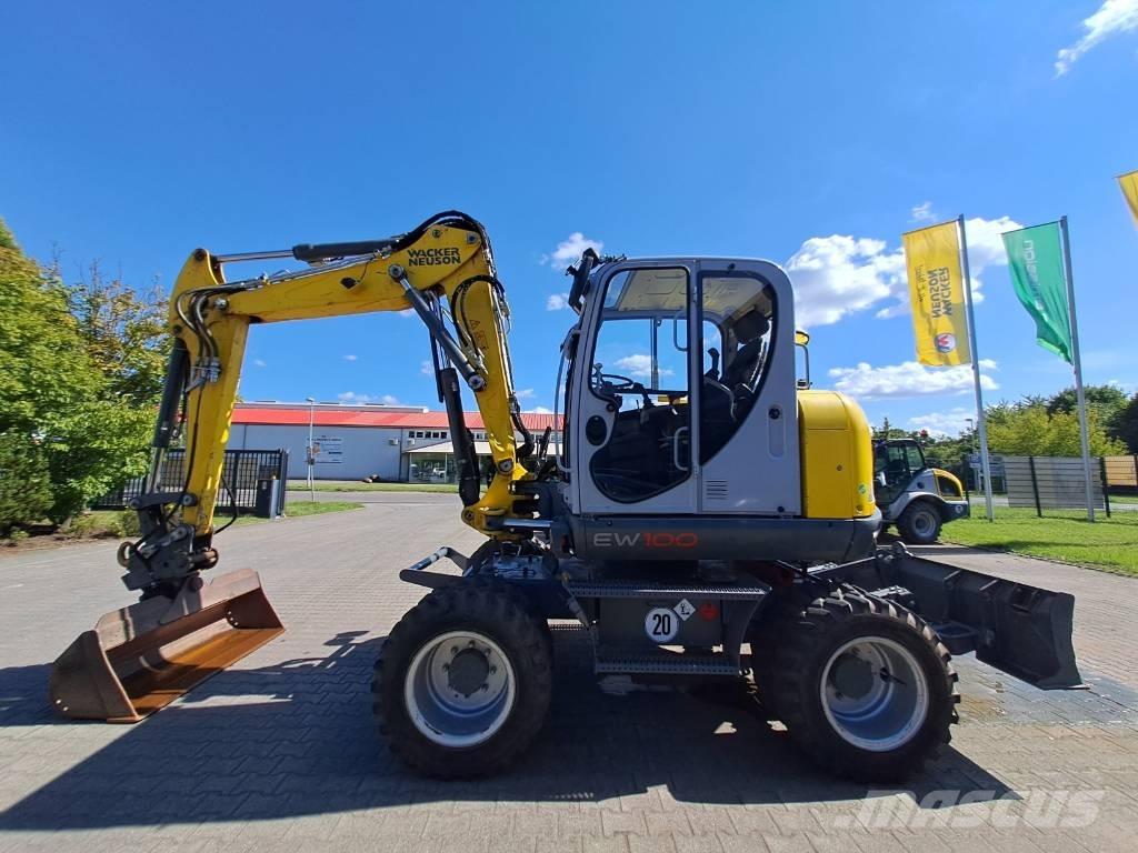 Wacker Neuson EW100 Ekskavatori uz riteņiem