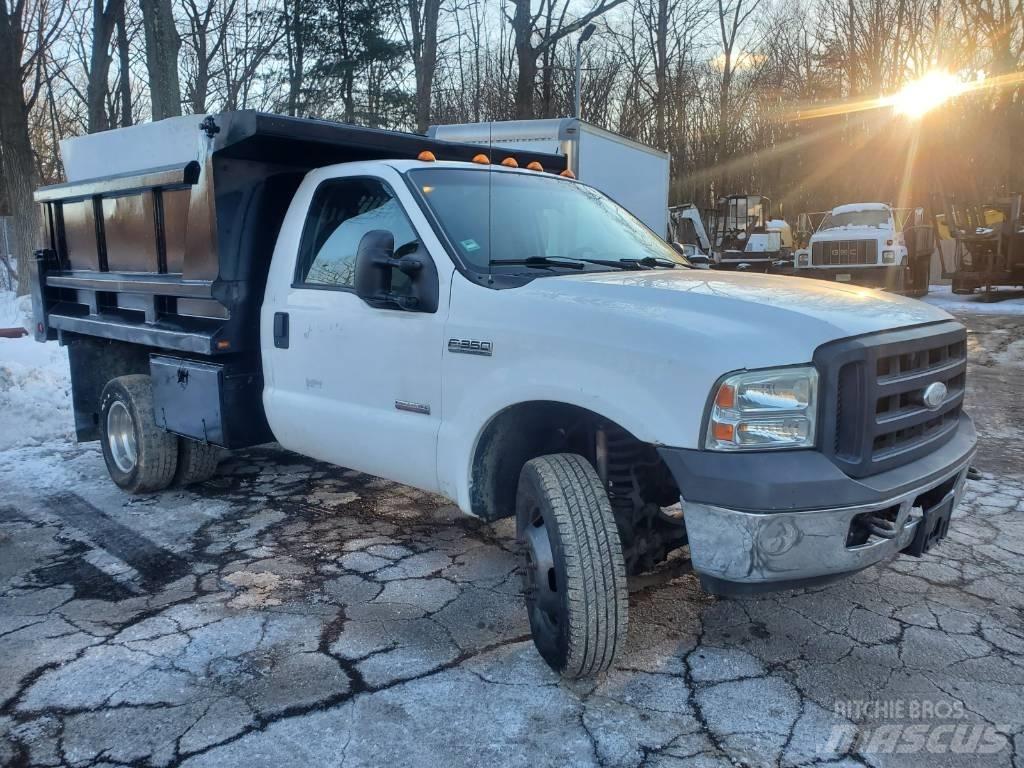 Ford F 350 FX4 Pašizgāzējs
