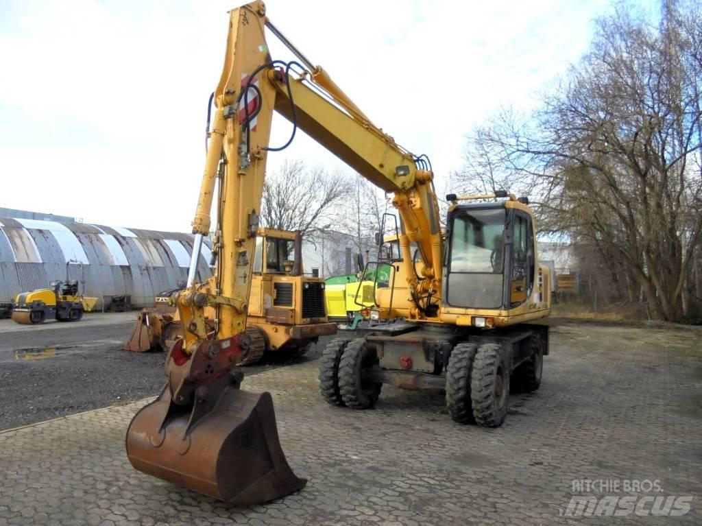 Komatsu PW 130ES-6K Ekskavatori uz riteņiem
