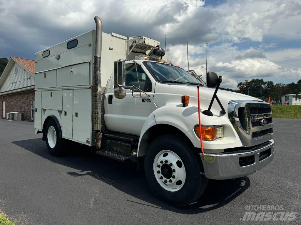 Ford F 650 Vieglais kravas automobilis/izkraušana no sāniem