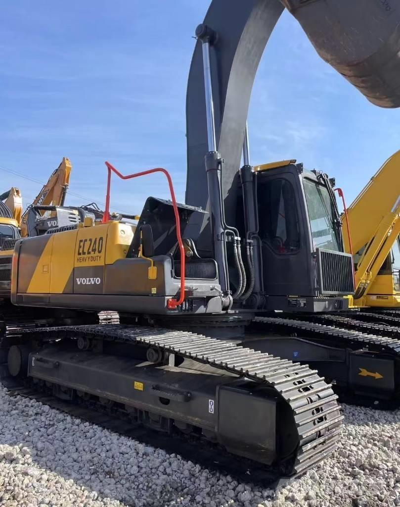 Volvo EC 240 Kāpurķēžu ekskavatori