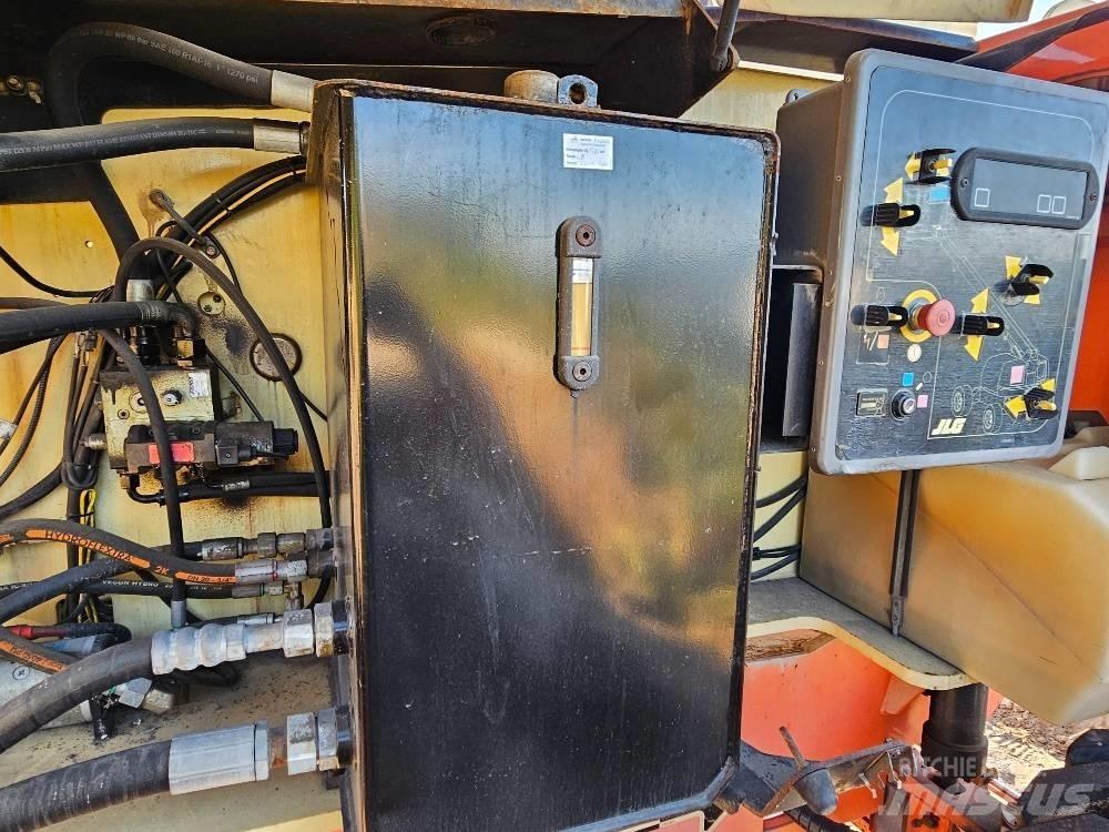 JLG 680S Teleskopiskie pacēlāji