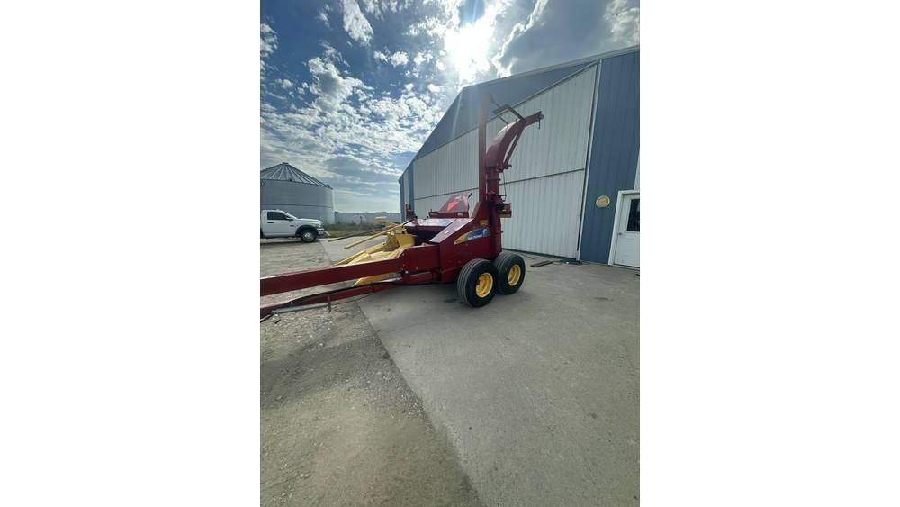 New Holland FP230 Zāles smalcinātāji