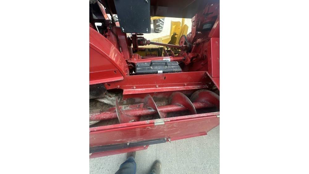 New Holland FP230 Zāles smalcinātāji