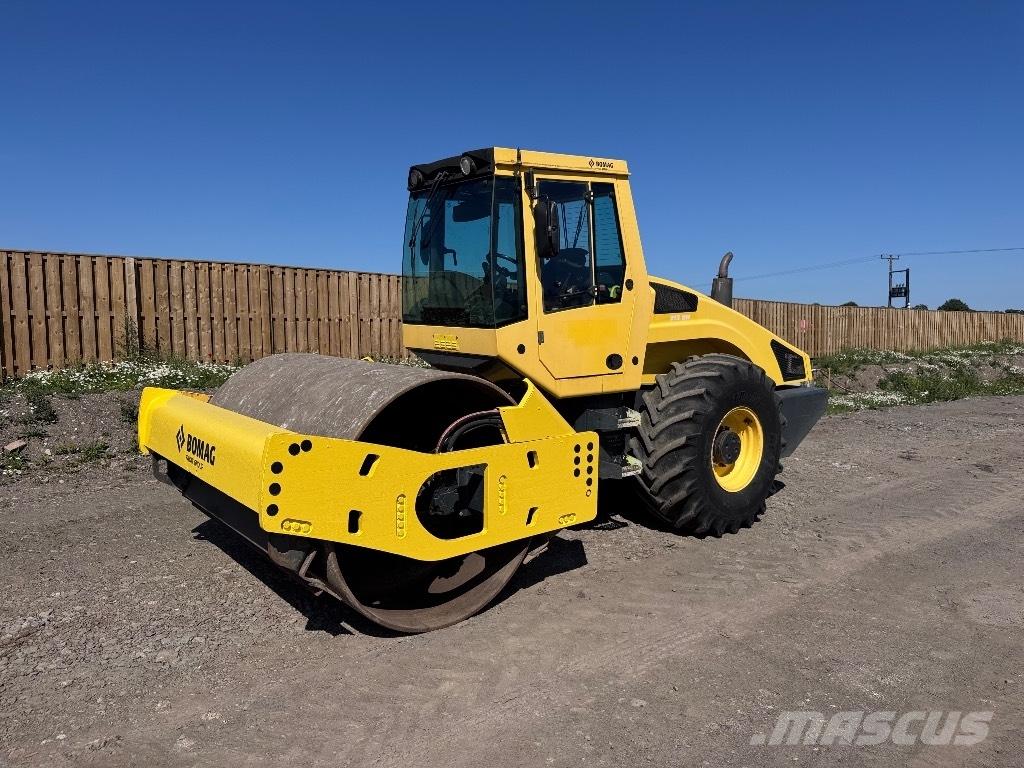 Bomag BW 213 D H-4 Vienvalča grunts veltņi