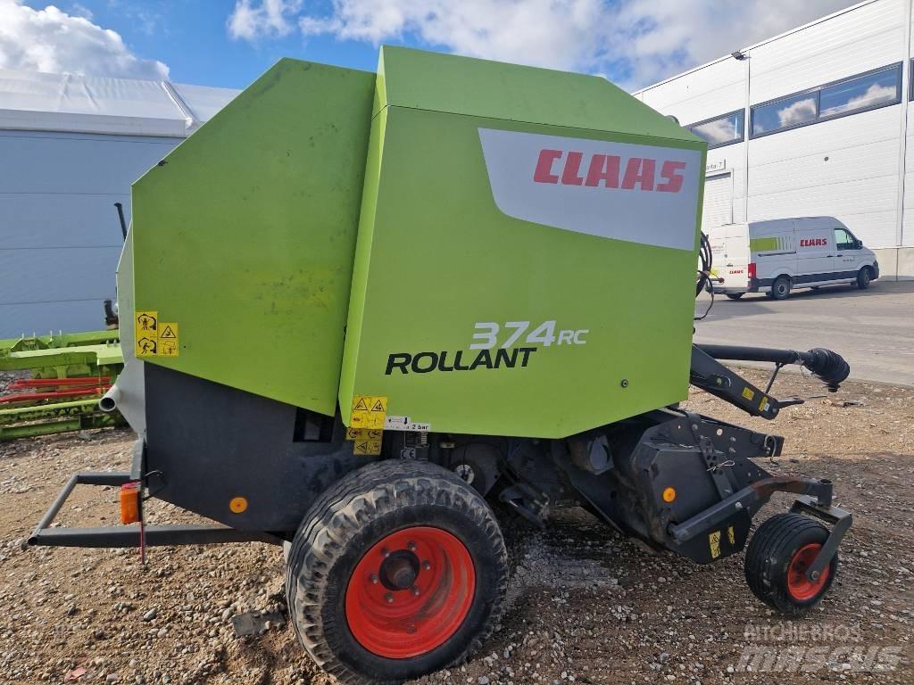 CLAAS Rollant 374 RC Rituļu preses
