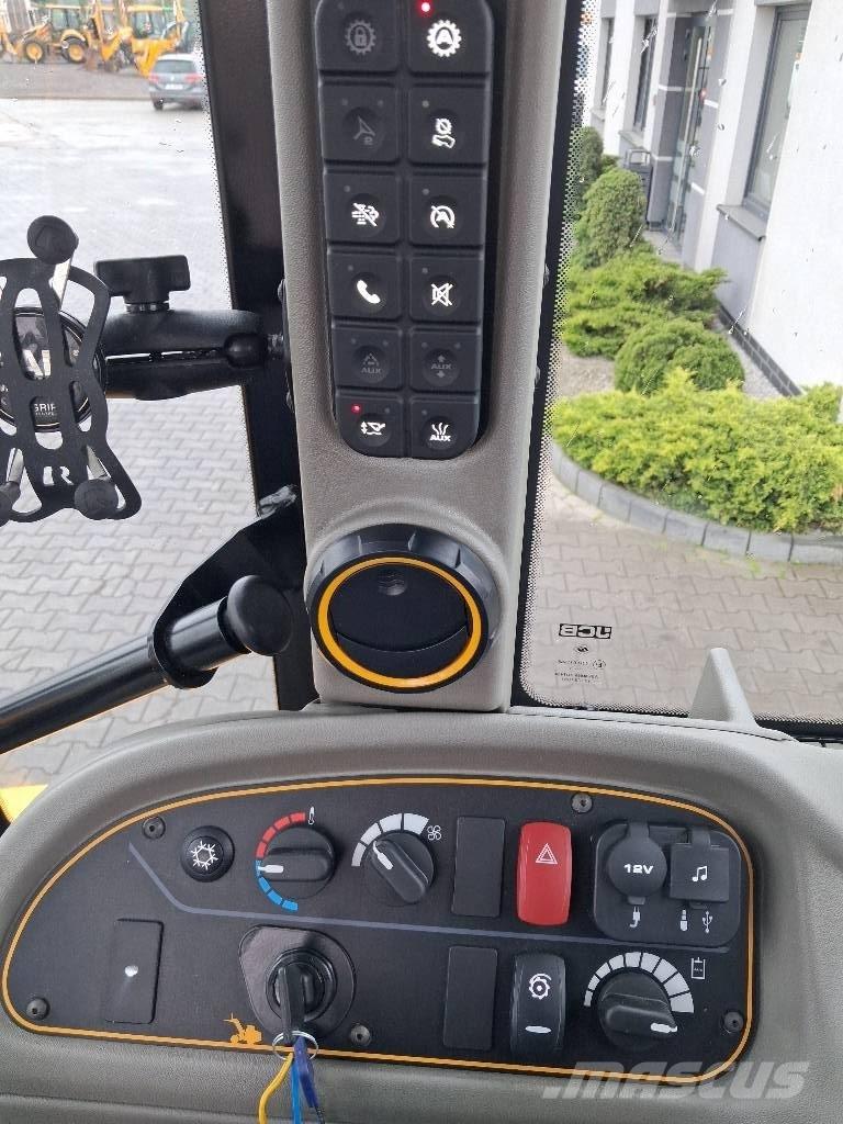 JCB TM 320 S AGRI Lauksaimniecības pacēlāji
