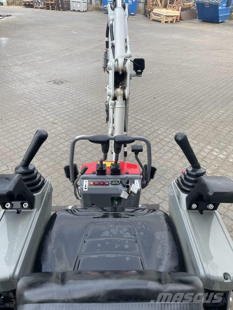 Takeuchi TB 210 Mini ekskavatori < 7 t