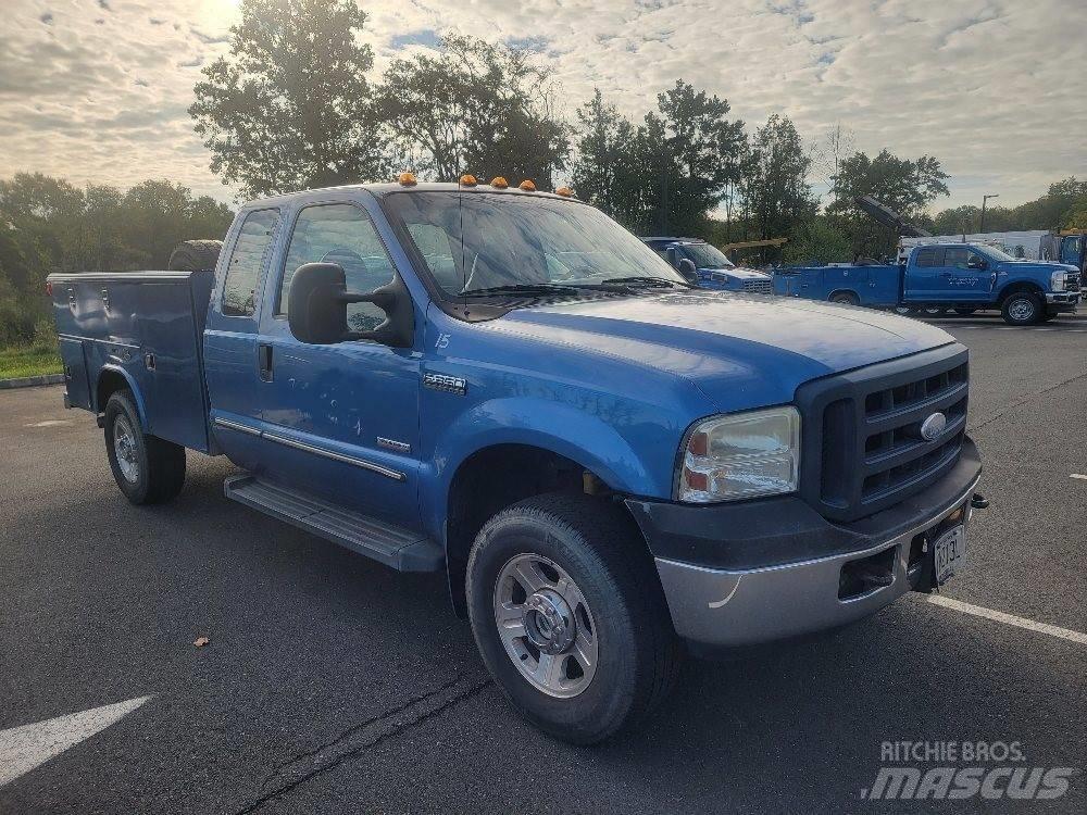 Ford F 350 XL SD Vieglais kravas automobilis/izkraušana no sāniem