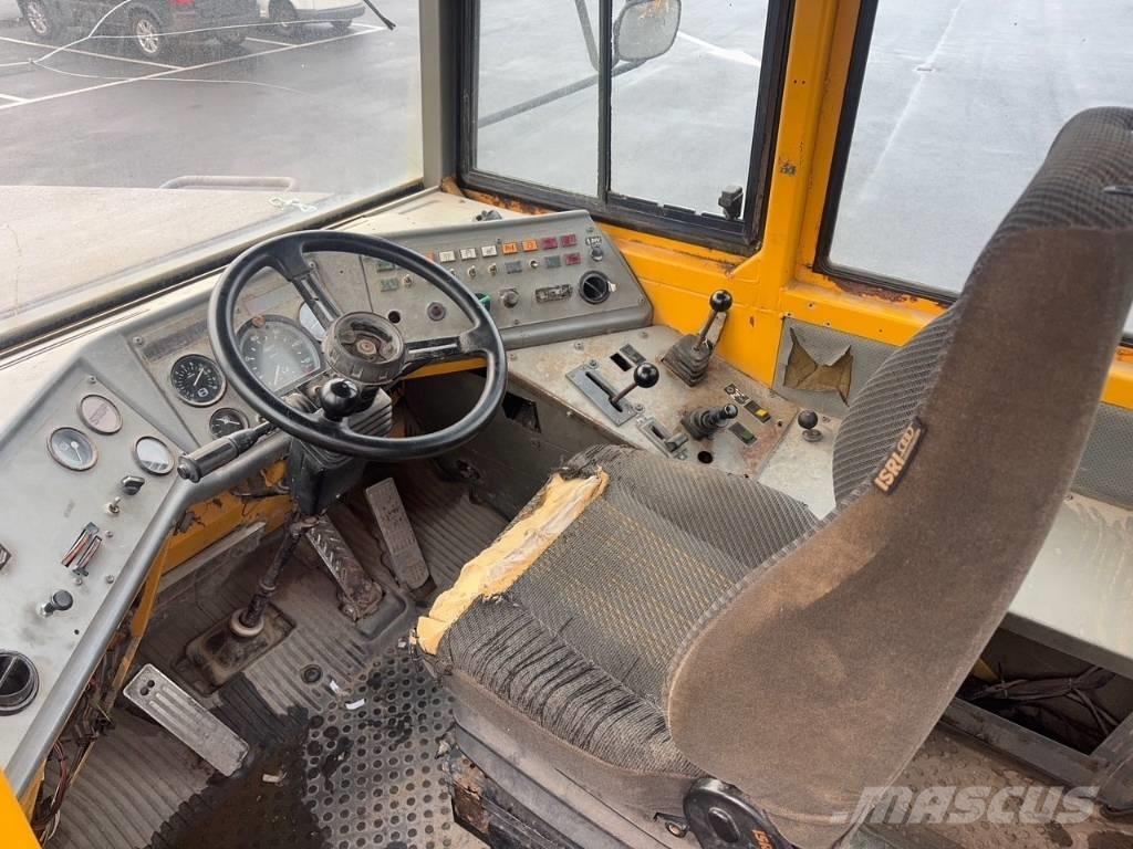 Volvo A 25 C 6x6 Artikulētie pašizgāzēji