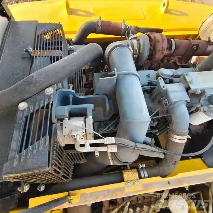 Komatsu PC360 Kāpurķēžu ekskavatori