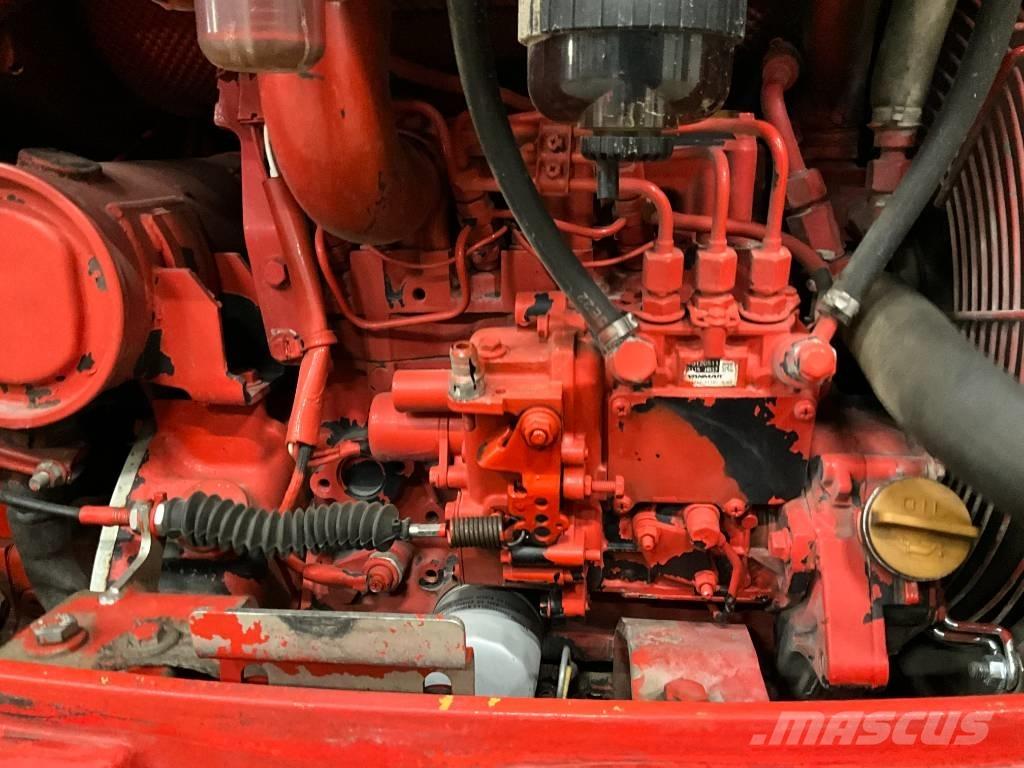 CAT 302.4 D Mini ekskavatori < 7 t