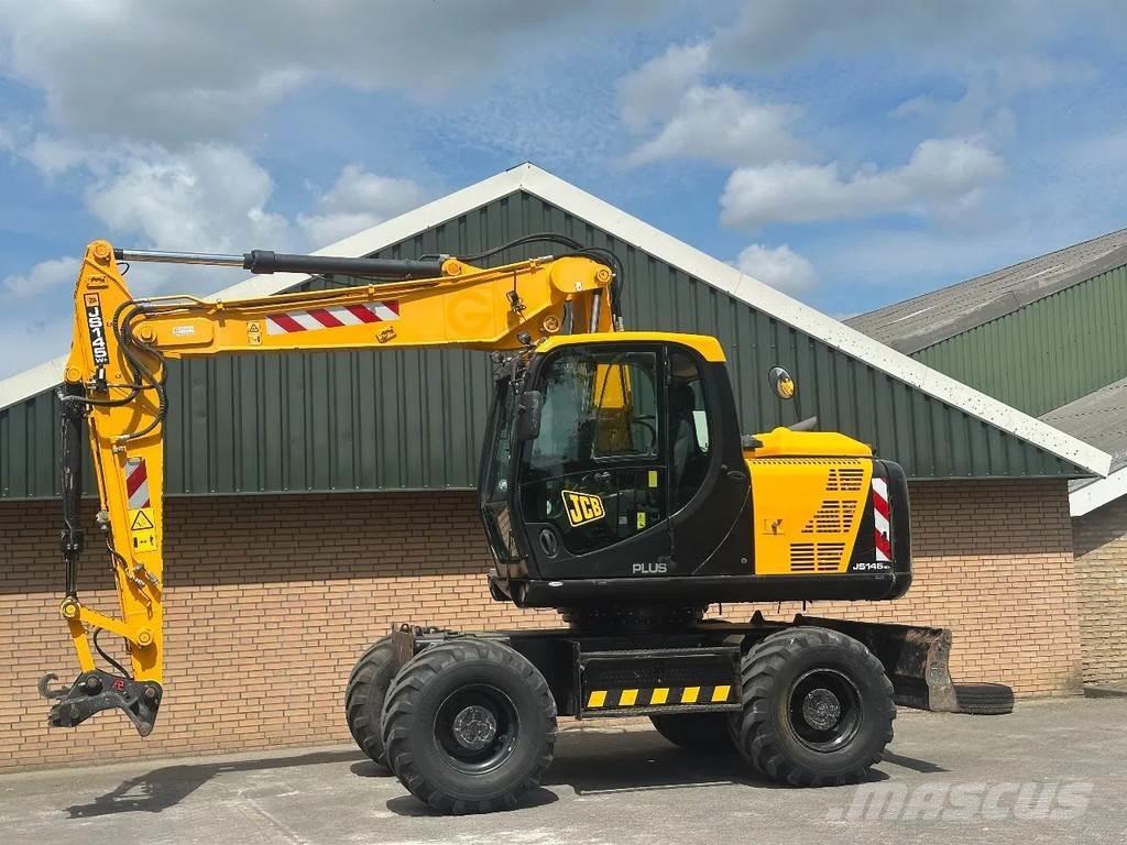 JCB JS145W Ekskavatori uz riteņiem