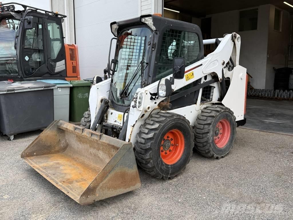 Bobcat S 530 Lietoti riteņu kompaktiekrāvēji