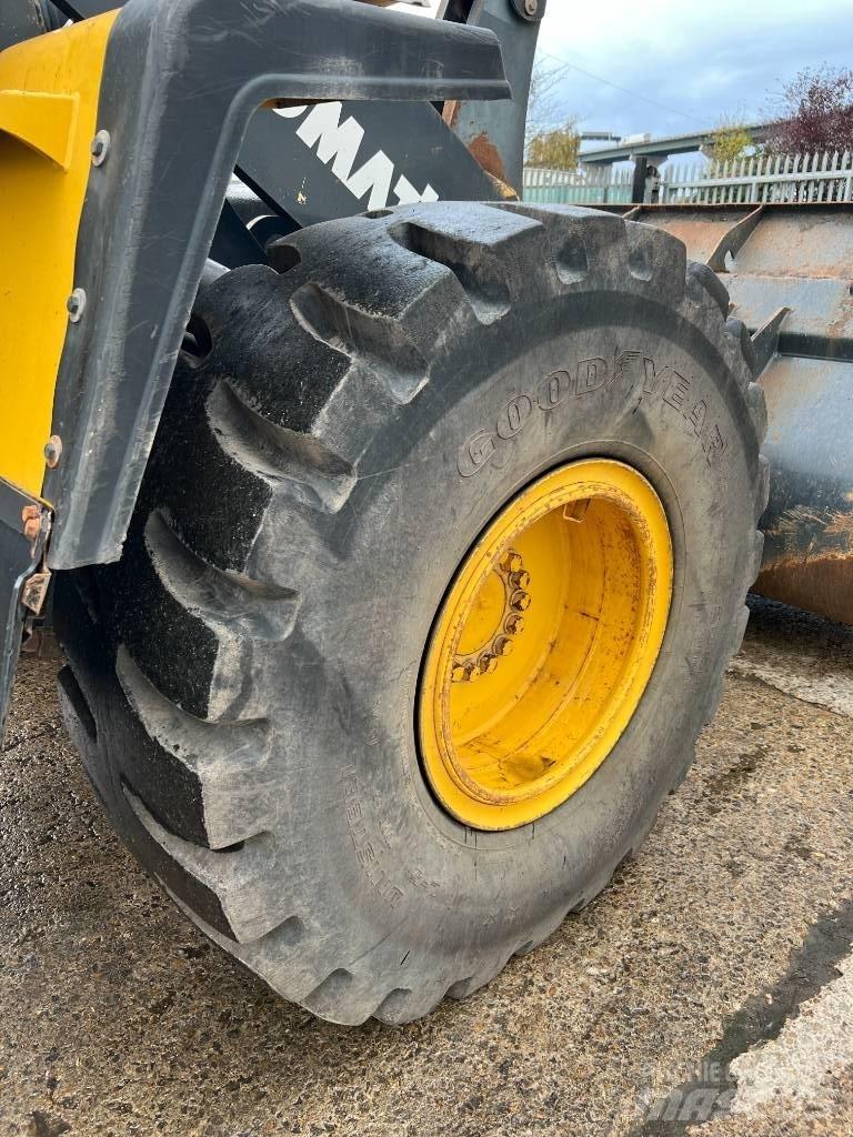 Komatsu WA320PZ-6 Iekrāvēji uz riteņiem