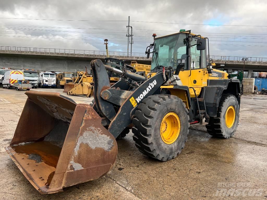 Komatsu WA320PZ-6 Iekrāvēji uz riteņiem