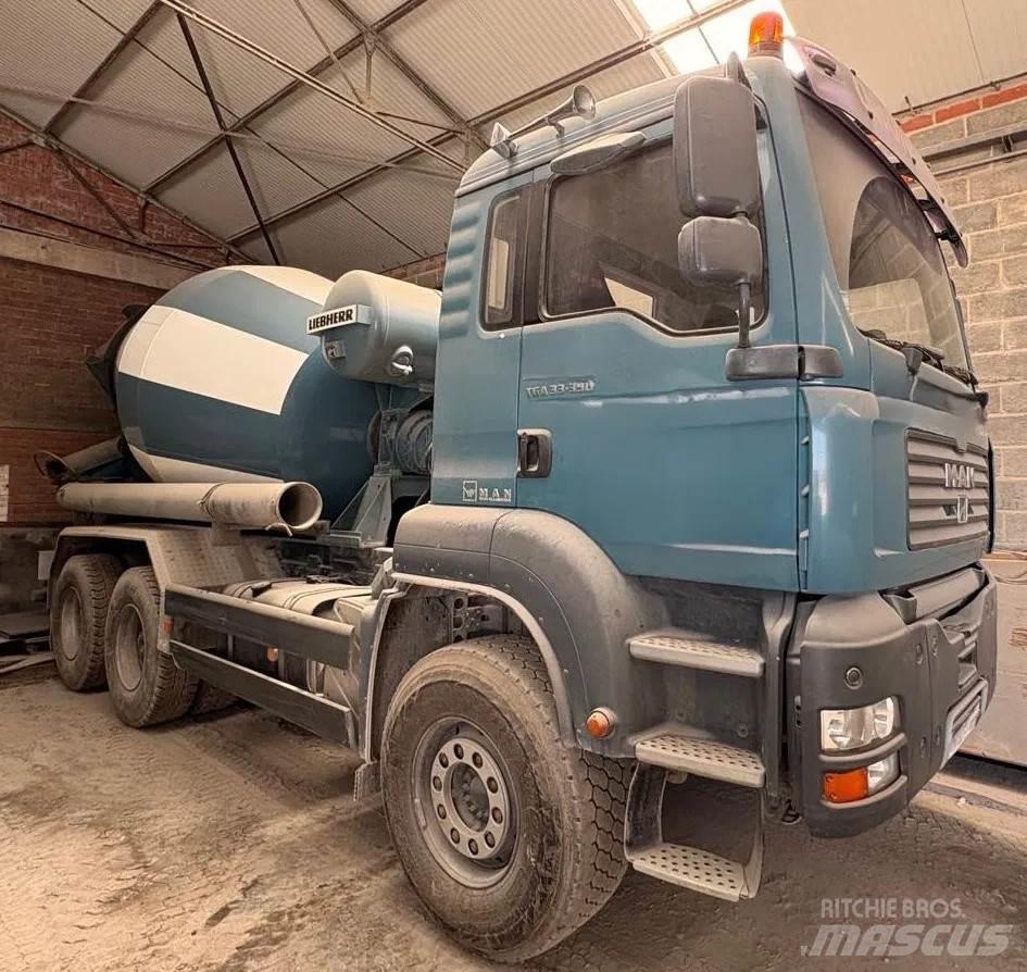 MAN 33 TGA 33.350 Betonvedēji