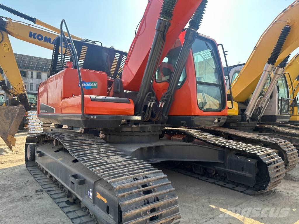 Doosan 300-7 Kāpurķēžu ekskavatori