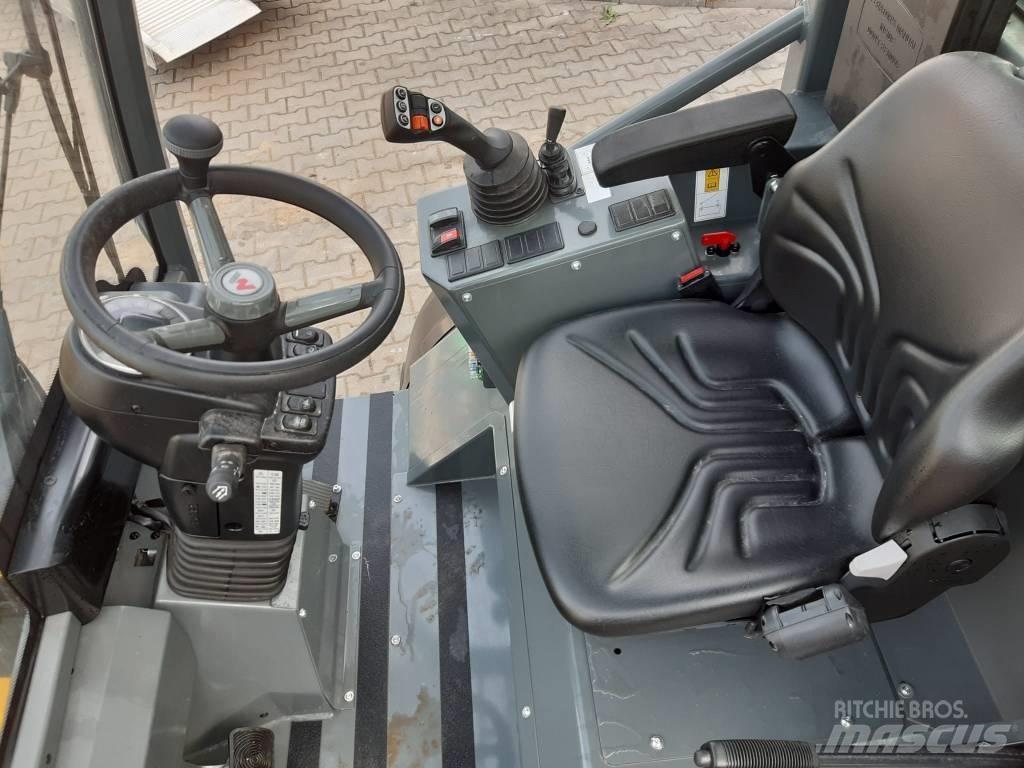Wacker Neuson WL 54 Iekrāvēji uz riteņiem