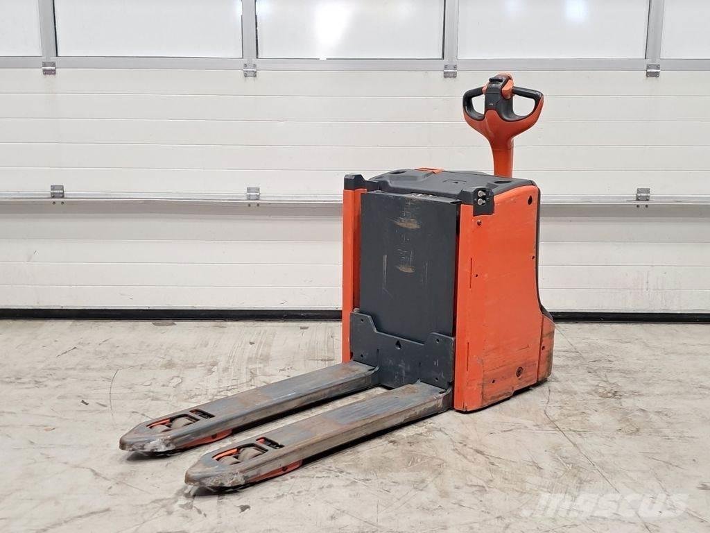 Linde T16L Zemie palešu pacēlāji
