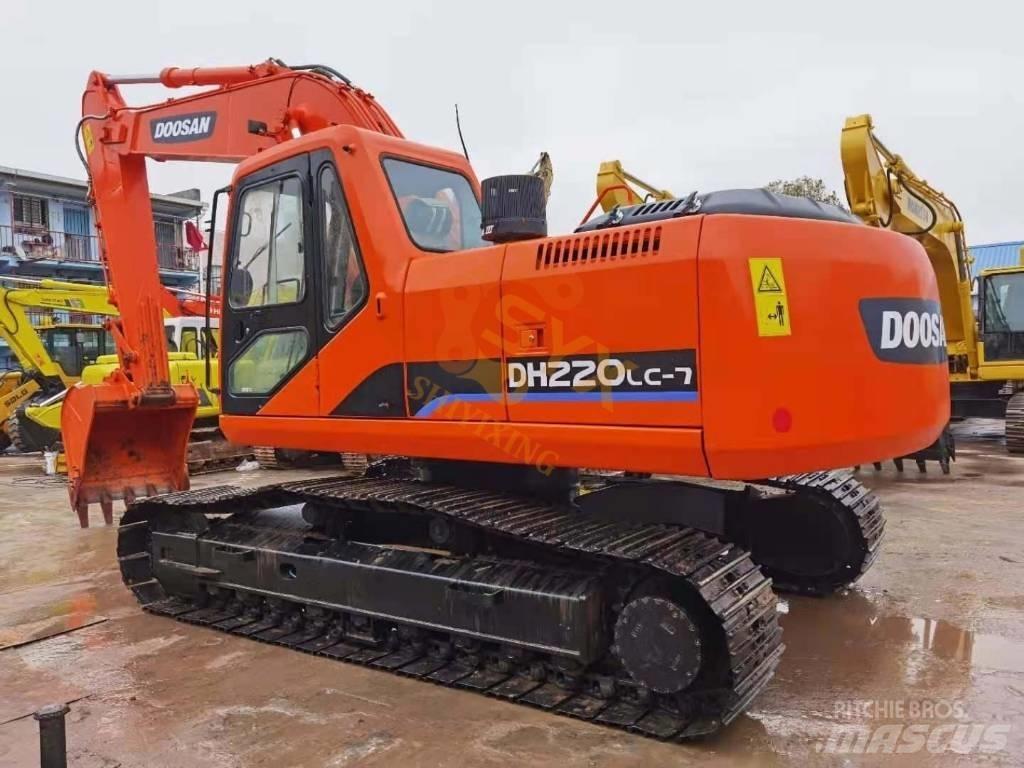 Doosan 220 LC-7 Kāpurķēžu ekskavatori