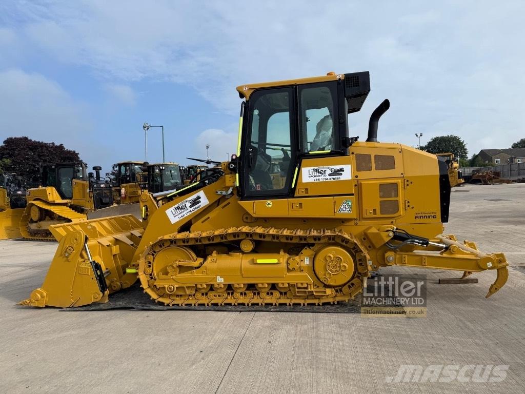 CAT 953 Kāpurķēžu iekrāvēji