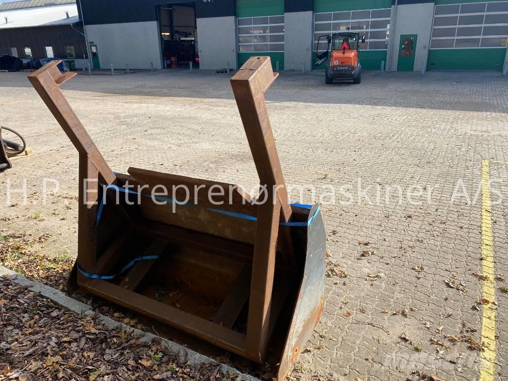 Hitachi ZW 75-6 Iekrāvēji uz riteņiem