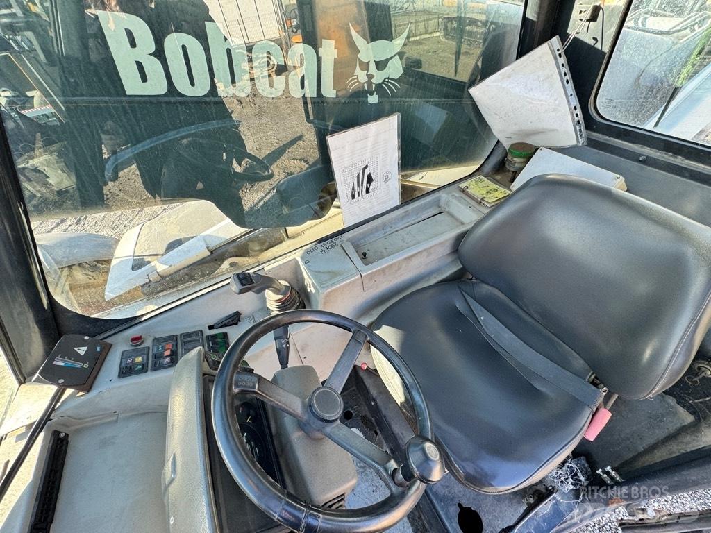 Bobcat T 40.170 Teleskopiskie manipulatori