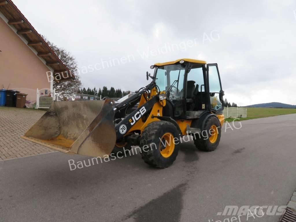 JCB 406 B Iekrāvēji uz riteņiem