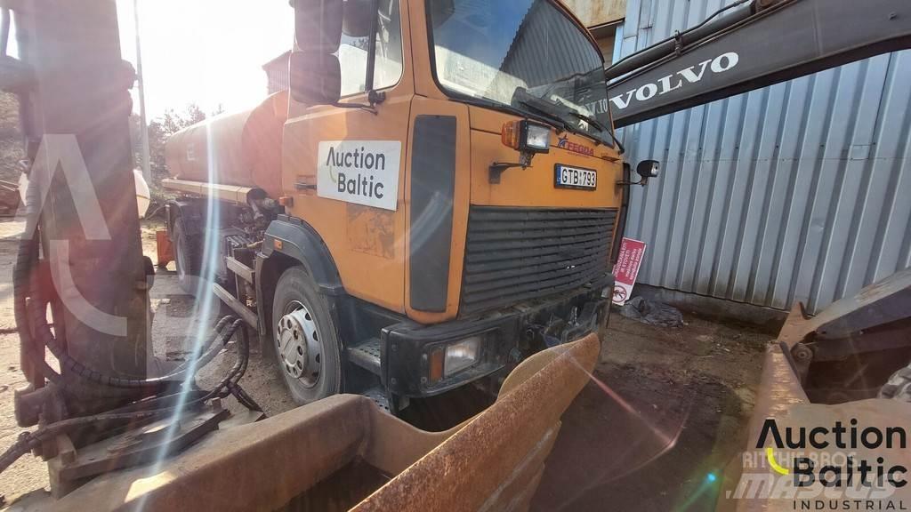 MAZ 533731 Autocisterna