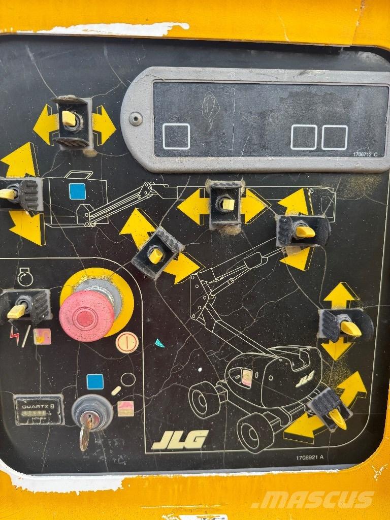 JLG 450 AJ Strēles pacēlāji