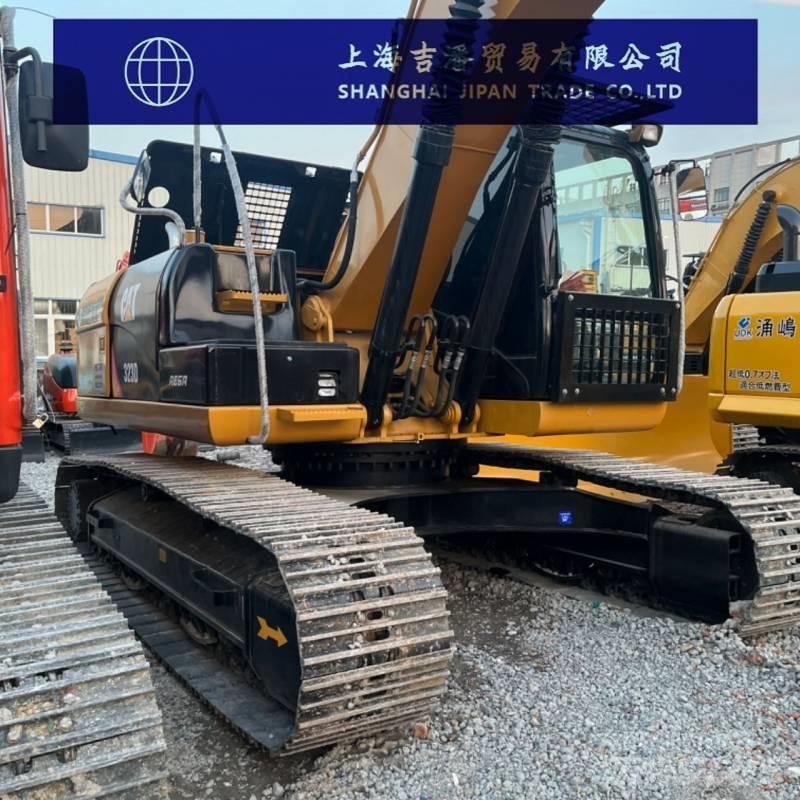 CAT 323 D Kāpurķēžu ekskavatori