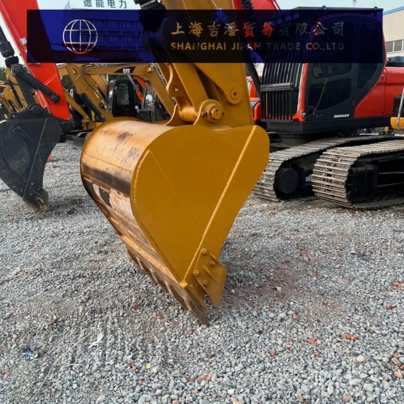 CAT 323 D Kāpurķēžu ekskavatori