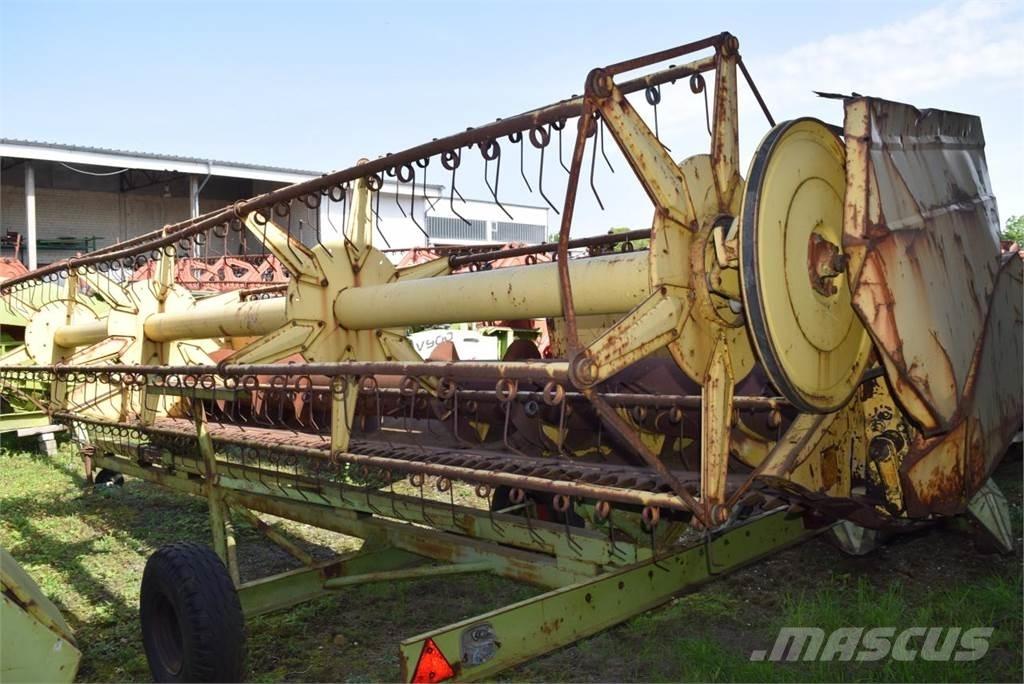 New Holland TF 42 Ražas novākšanas kombaini
