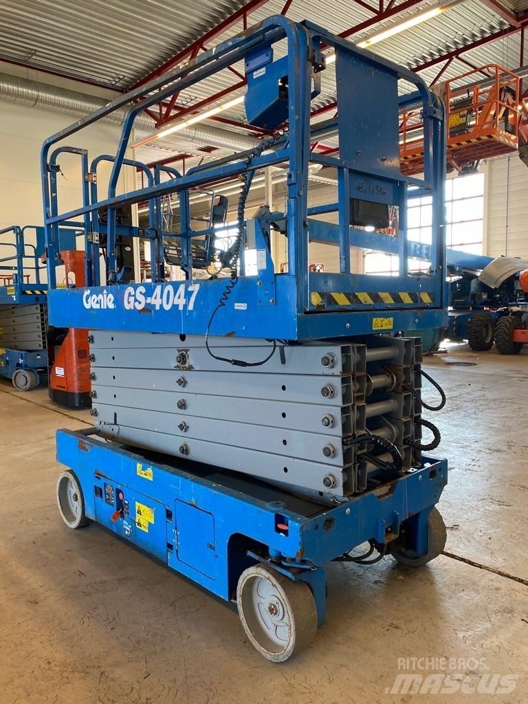 Genie GS 4047 Šķerveida pacēlāji