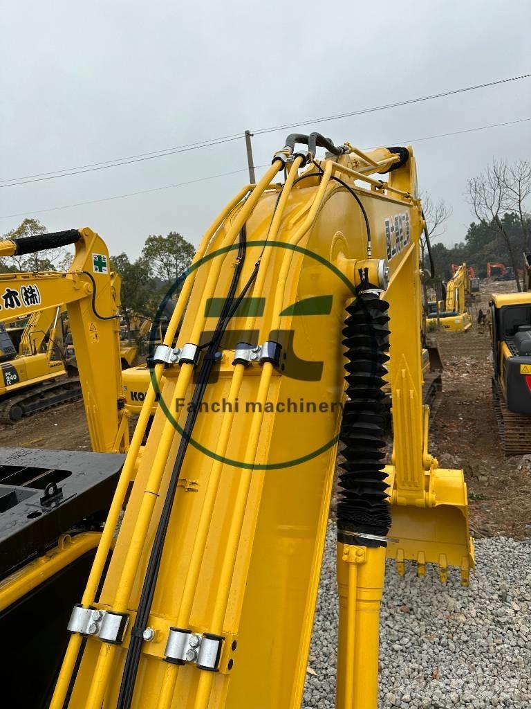 Komatsu PC 200-8 Kāpurķēžu ekskavatori