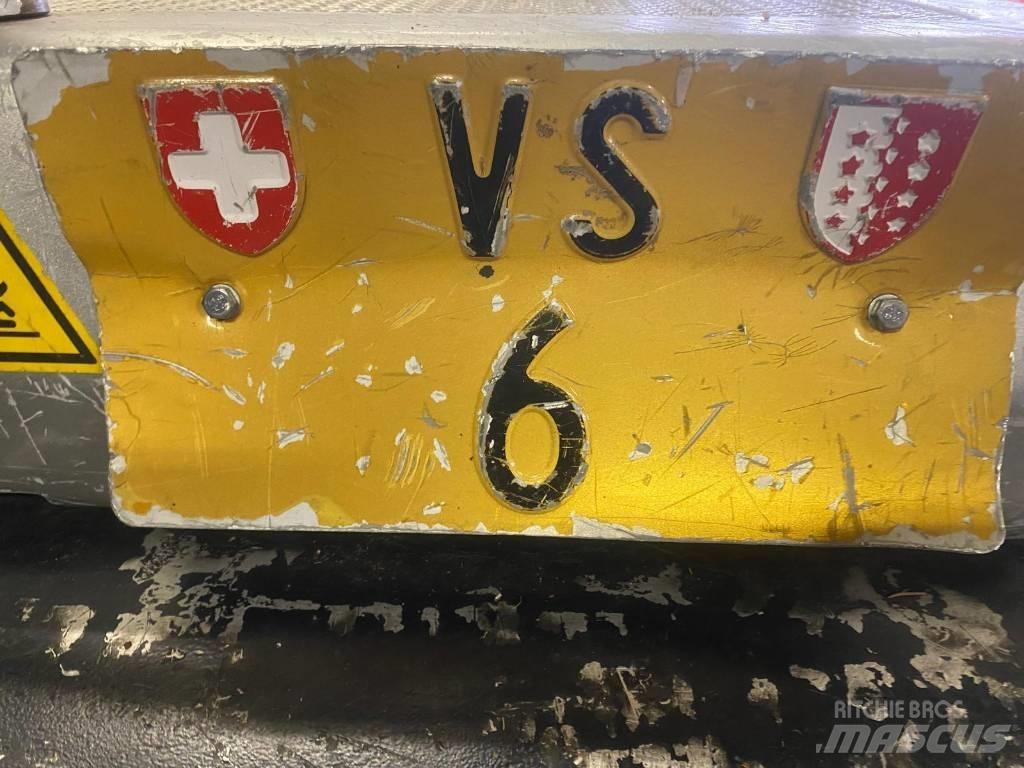 Prinoth Everest Sniega traktori