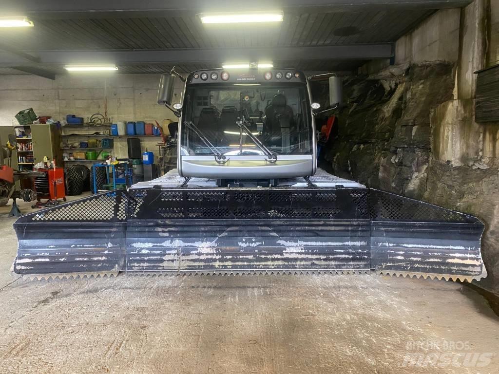Prinoth Everest Sniega traktori